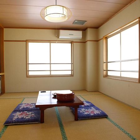 Hotel Elm Ishiuchi Minamiuonuma Екстериор снимка